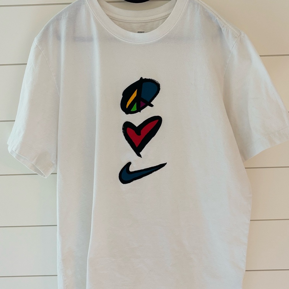 Nike White T-Shirt